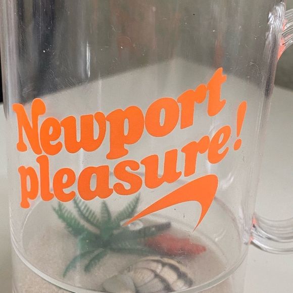 Vintage Newport Pleasure Beach Advertising Large Clear Plastic Set - Picture 6 of 6